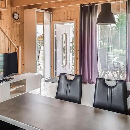 2 Bedroom Stunning In