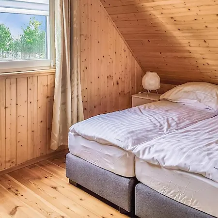 Сasa de vacaciones 2 Bedroom Stunning In