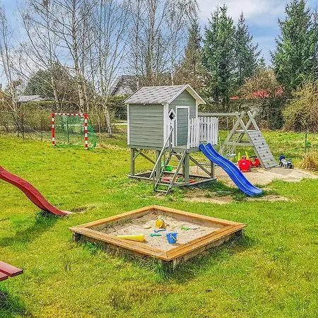 2 Bedroom Stunning In Holiday home